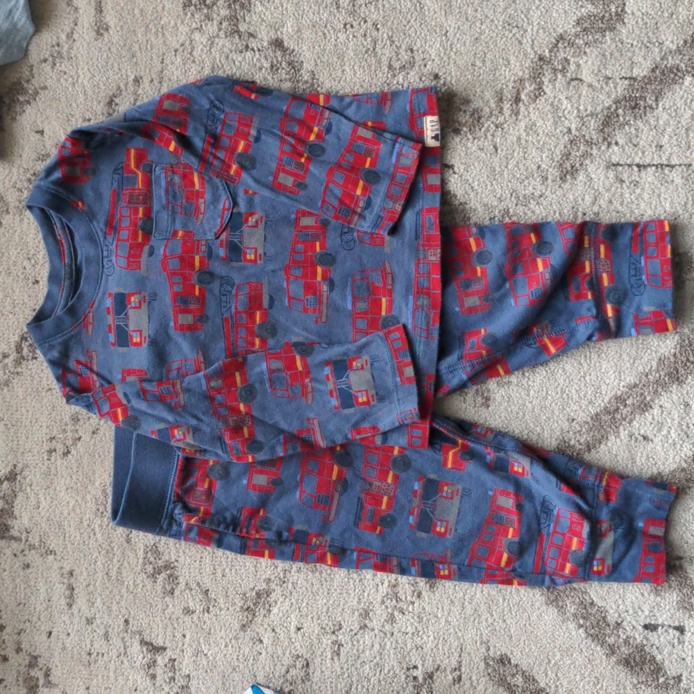 Gap Firetruck outfit Size 18 month